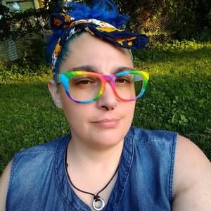 Meet your Posher, Angela